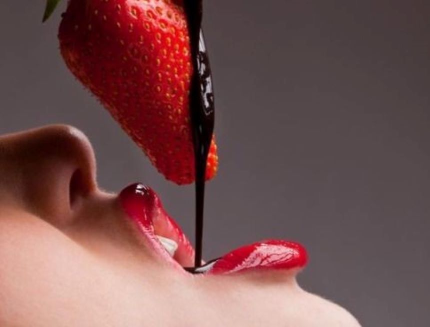 Boca que se hace fruta en tus besos